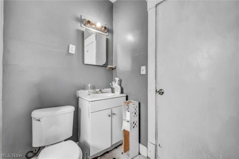 1835 Reyburn Road Cleveland OH 44112
