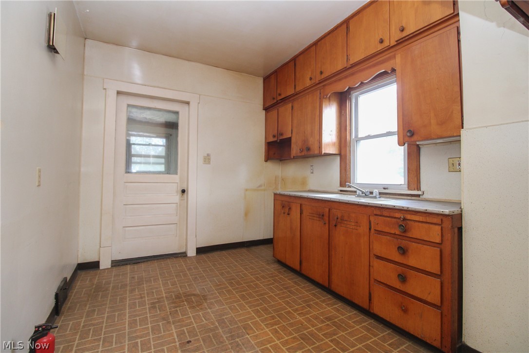 3908 Mahoning Avenue Youngstown OH 44515