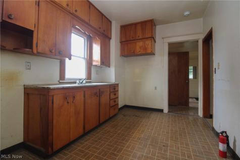 3908 Mahoning Avenue Youngstown OH 44515