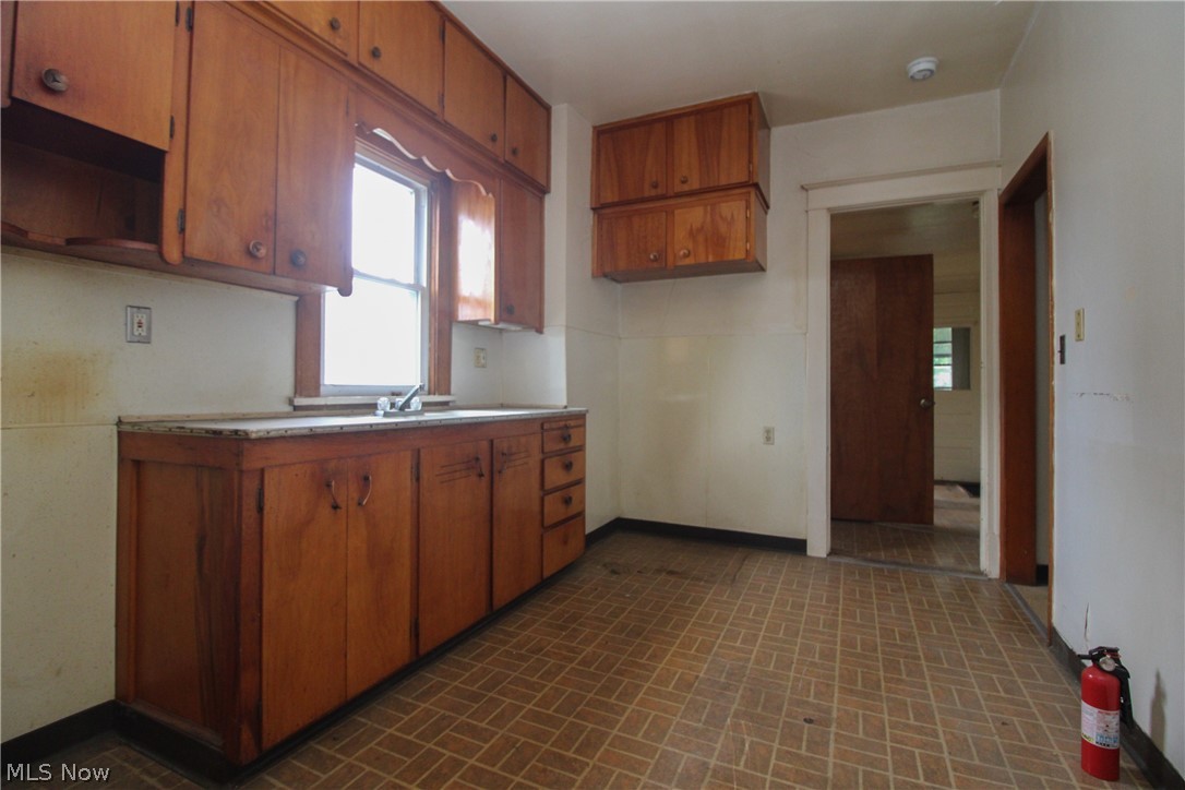 3908 Mahoning Avenue Youngstown OH 44515
