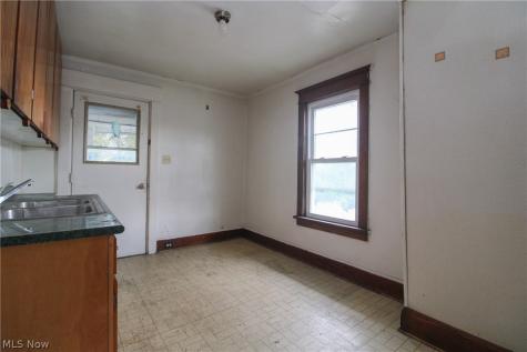 3908 Mahoning Avenue Youngstown OH 44515