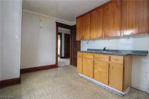 3908 Mahoning Avenue Youngstown OH 44515