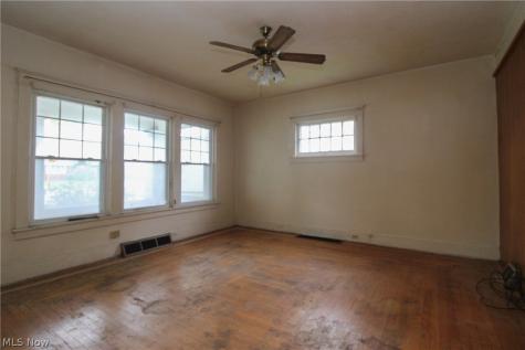 3908 Mahoning Avenue Youngstown OH 44515