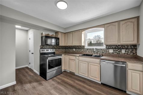 2427 Haverhill Road Twinsburg OH 44087