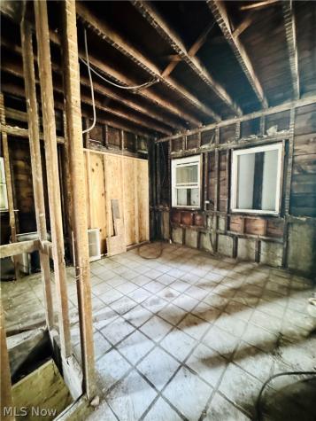 2326 E 95th Street Cleveland OH 44106