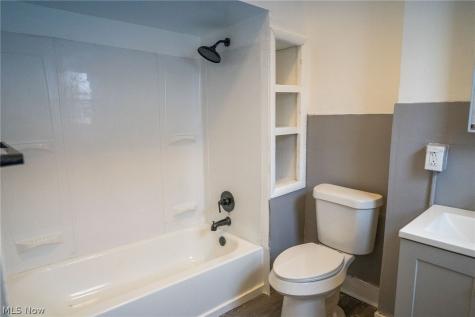4104 Woburn Avenue Cleveland OH 44109