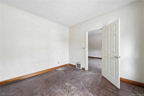 6511 Fullerton Avenue Cleveland OH 44105