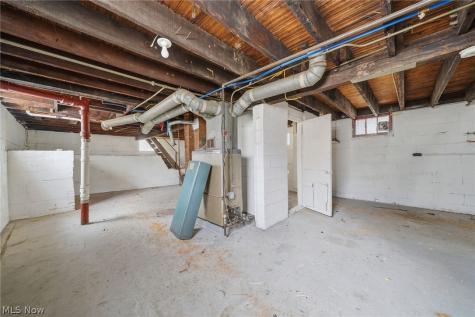 6511 Fullerton Avenue Cleveland OH 44105