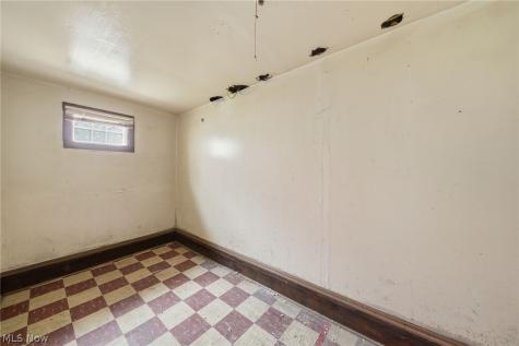 6511 Fullerton Avenue Cleveland OH 44105
