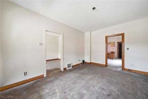 6511 Fullerton Avenue Cleveland OH 44105