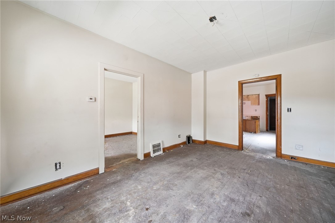 6511 Fullerton Avenue Cleveland OH 44105