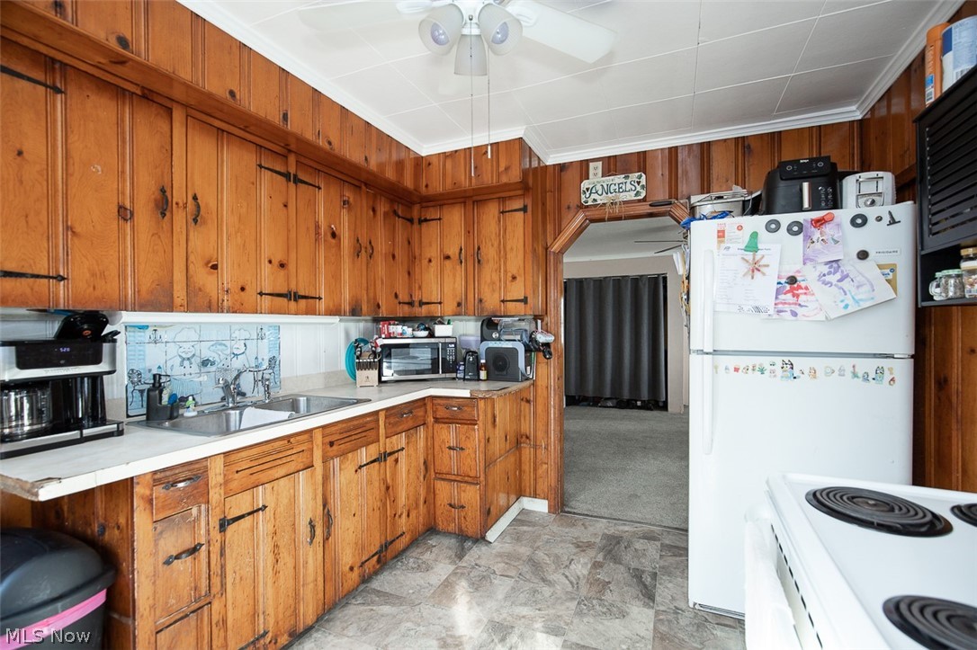 3805 Revere Court Cleveland OH 44109