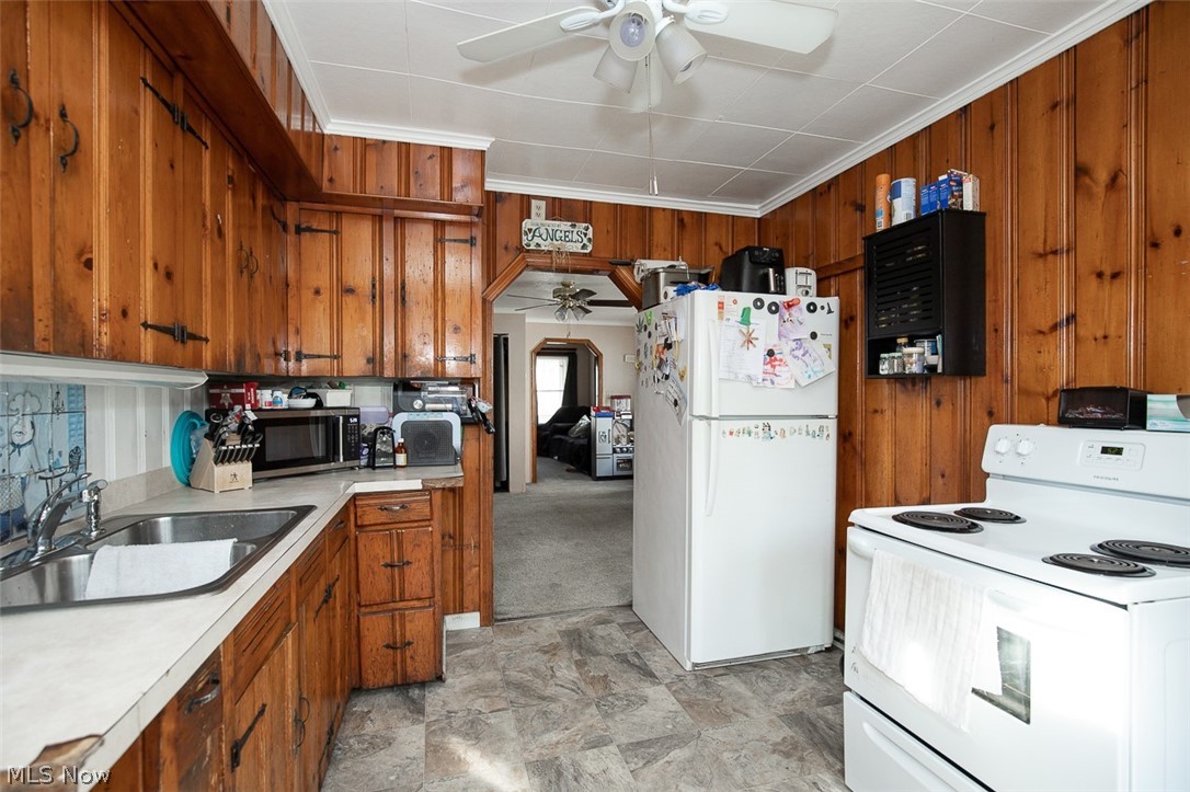 3805 Revere Court Cleveland OH 44109