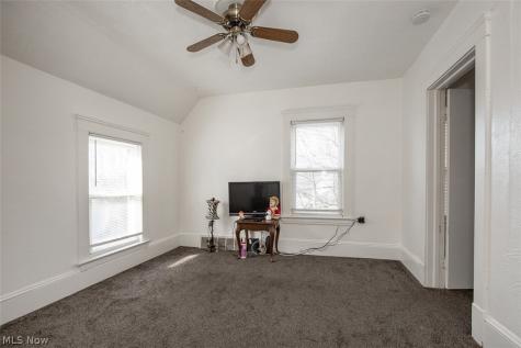 3805 Revere Court Cleveland OH 44109