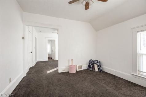 3805 Revere Court Cleveland OH 44109