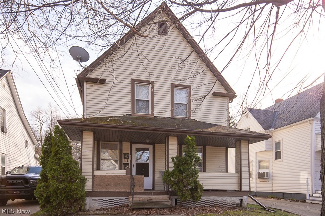 3805 Revere Court Cleveland OH 44109
