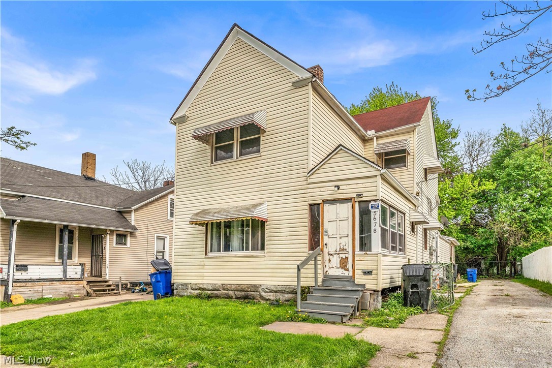 5678 Hamlet Avenue Cleveland OH 44127