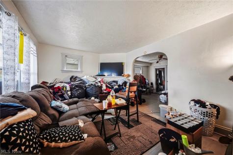 11002 Kinsman Road Cleveland OH 44104
