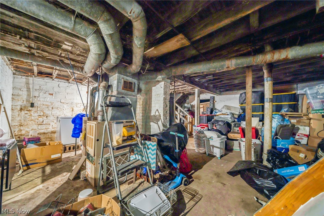11002 Kinsman Road Cleveland OH 44104