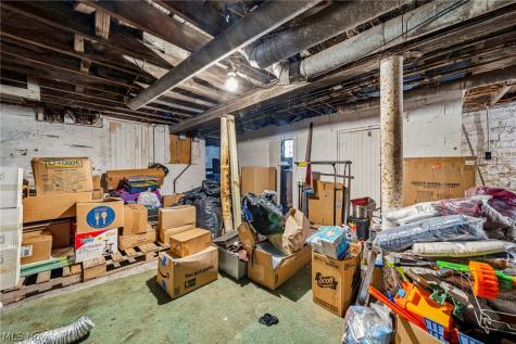 11002 Kinsman Road Cleveland OH 44104