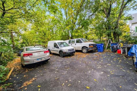 11002 Kinsman Road Cleveland OH 44104