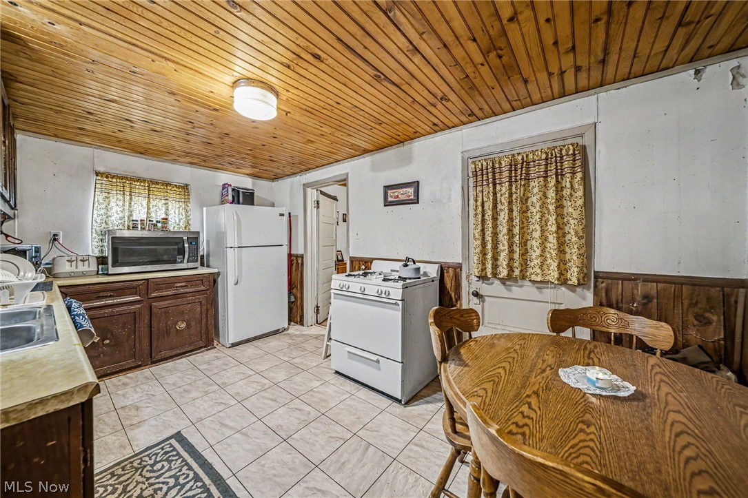 3009 Cypress Avenue Cleveland OH 44109