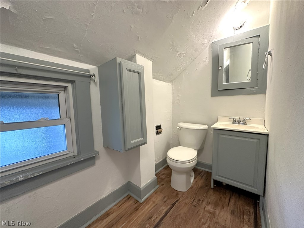 93 W 5th Avenue Berea OH 44017