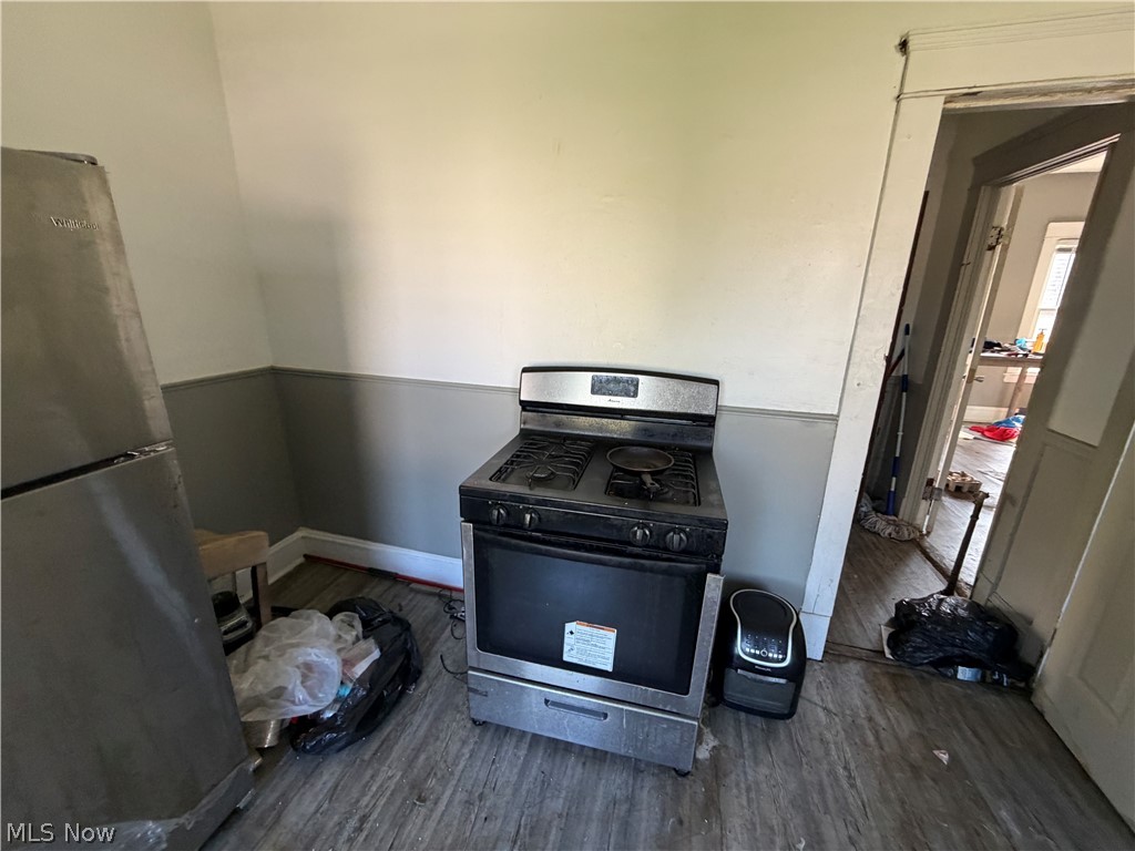 8105 Force Avenue Cleveland OH 44105