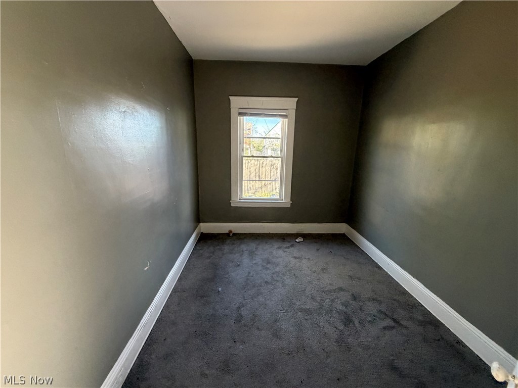 8105 Force Avenue Cleveland OH 44105
