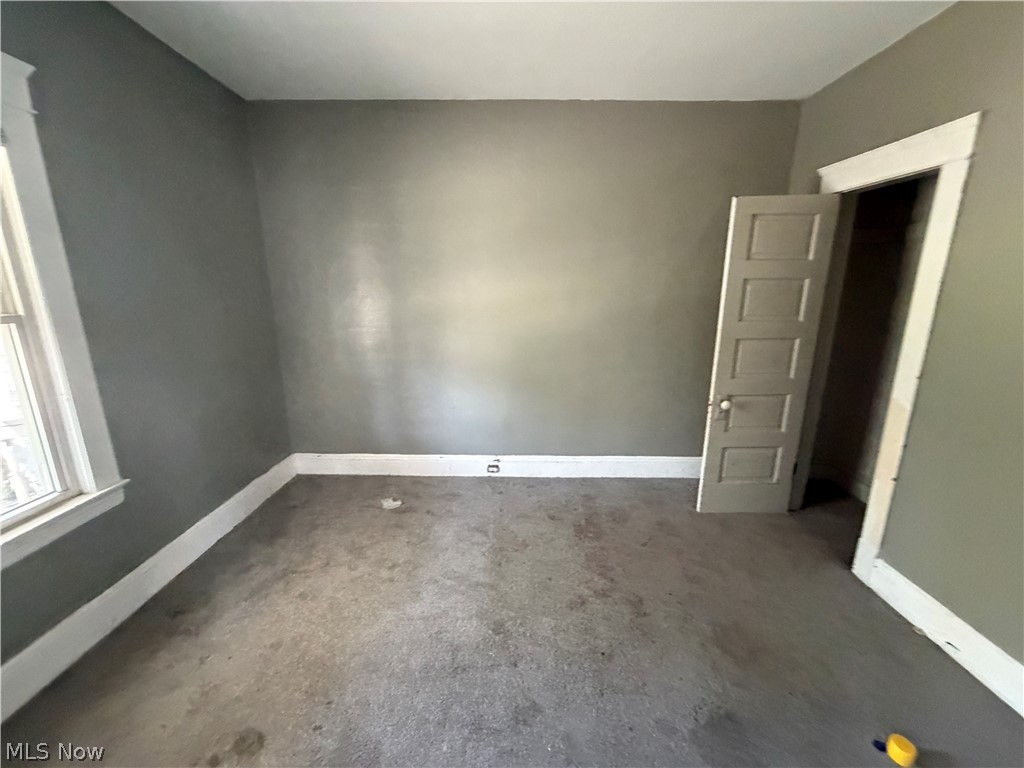 8105 Force Avenue Cleveland OH 44105