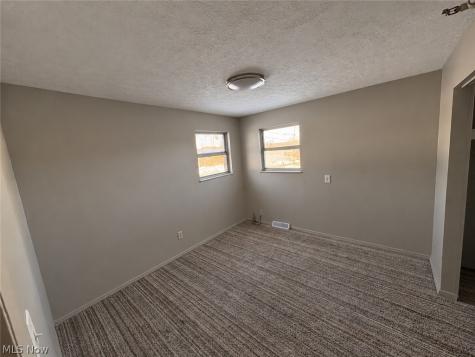 839 E Indianola Avenue Youngstown OH 44502