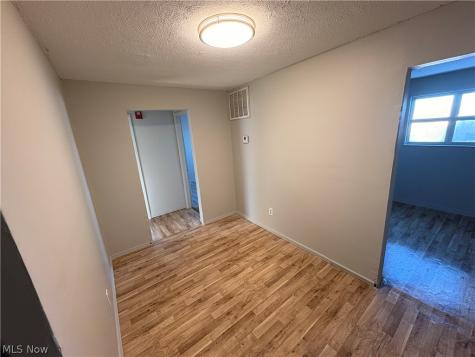 839 E Indianola Avenue Youngstown OH 44502
