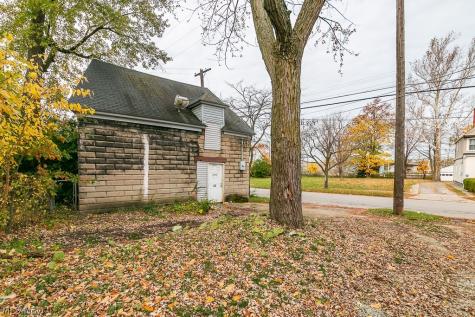 15416 Saranac Road Cleveland OH 44110