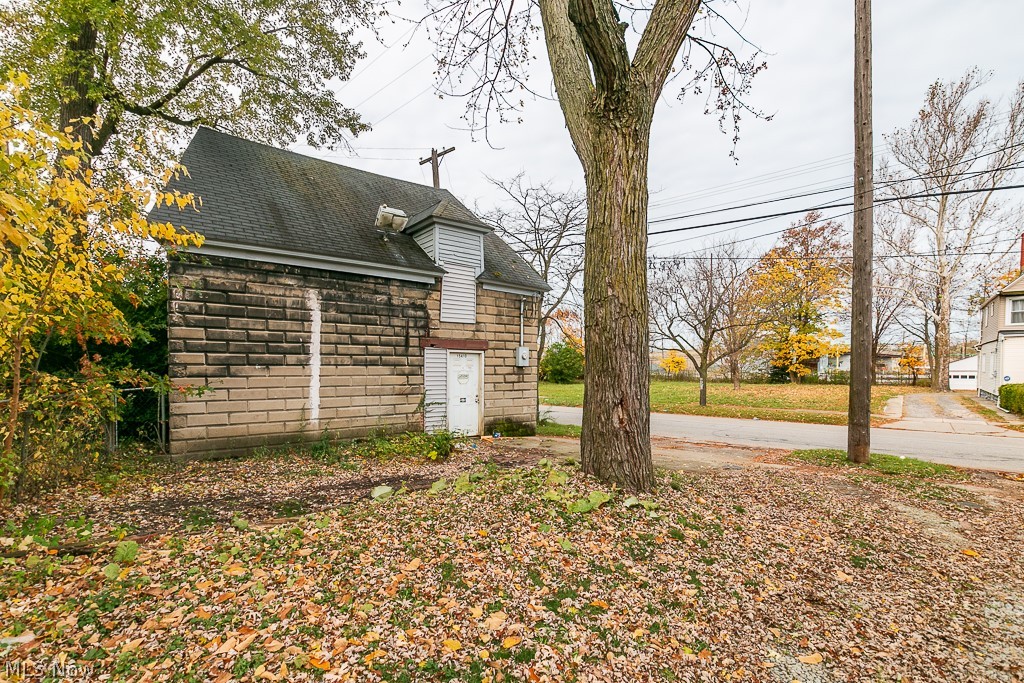 15416 Saranac Road Cleveland OH 44110