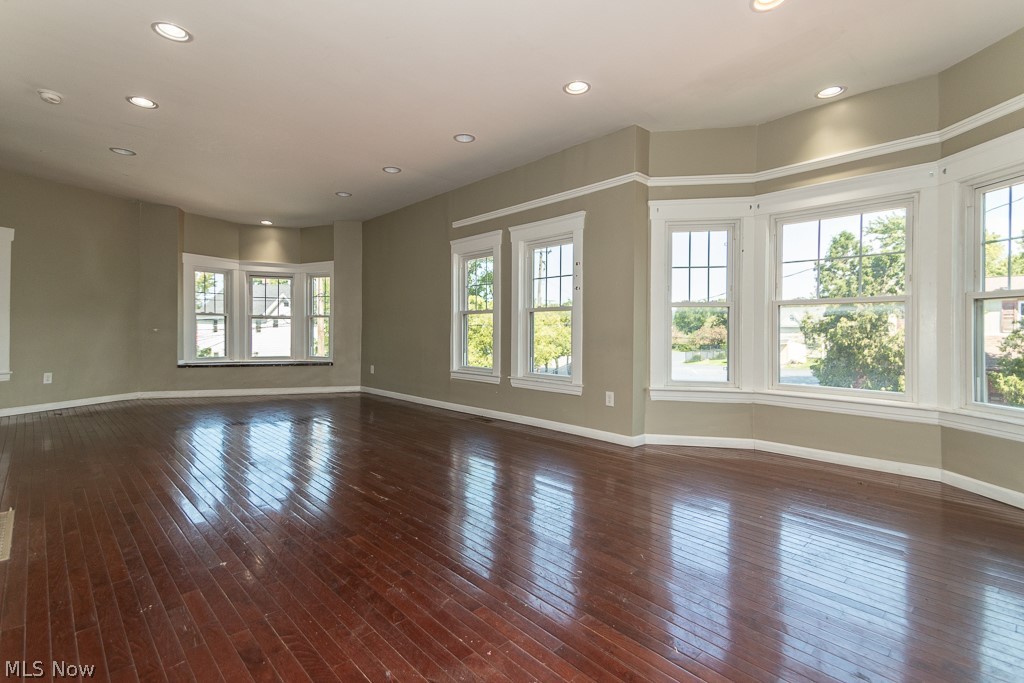 15416 Saranac Road Cleveland OH 44110