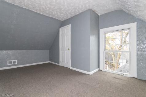 15416 Saranac Road Cleveland OH 44110