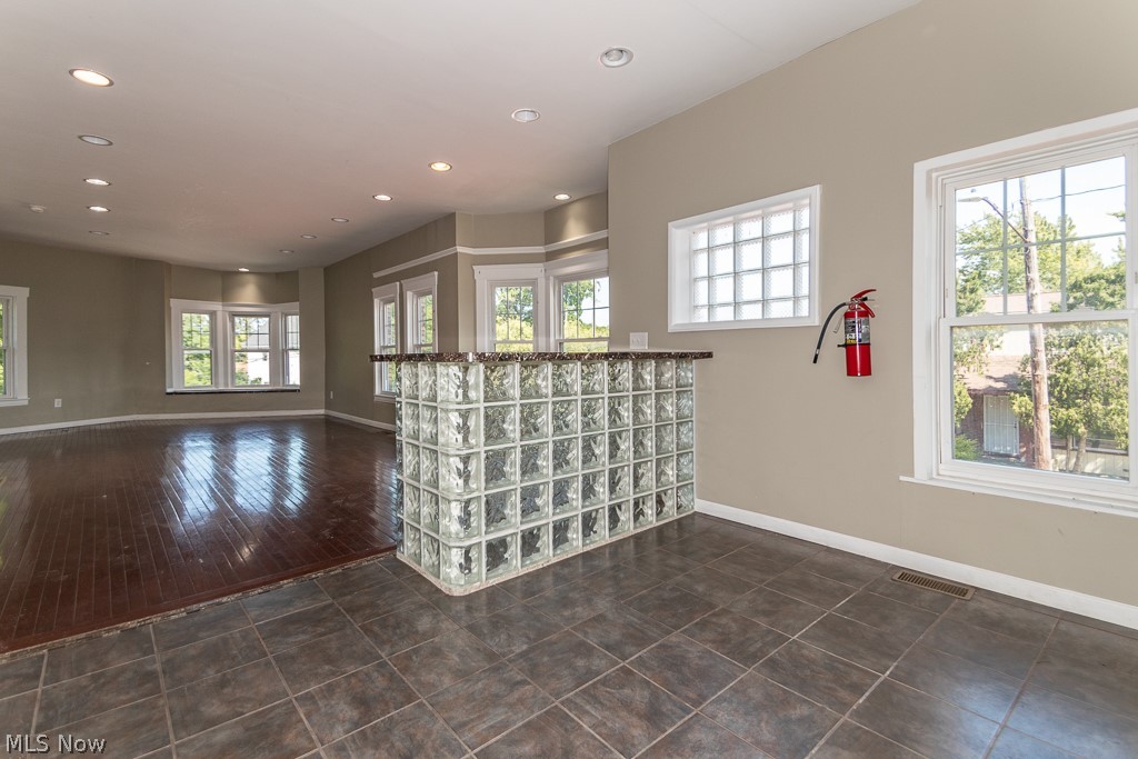 15416 Saranac Road Cleveland OH 44110