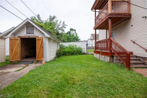 4028 E 53rd Street Newburgh Heights OH 44105