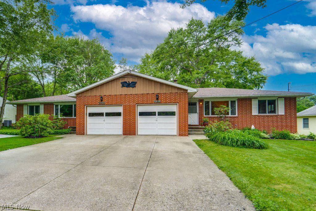 4748-4752 Sunnyside Drive Stow OH 44224