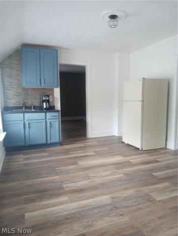 2149 W 106th Street Cleveland OH 44102