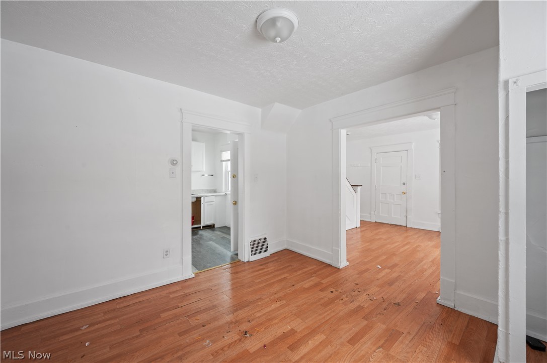 434 Matthews Street Akron OH 44306