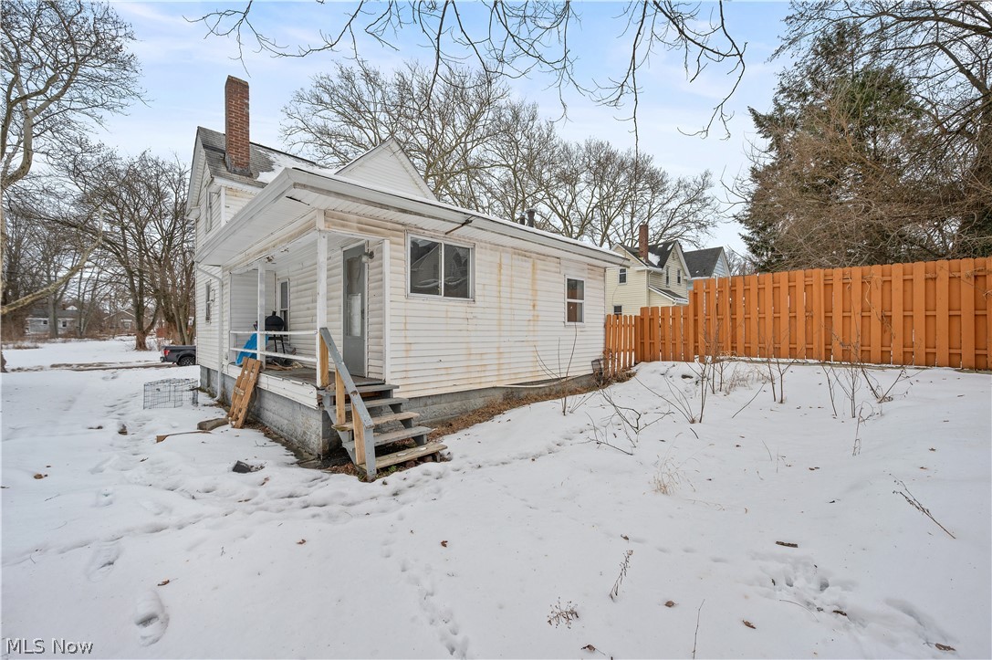 434 Matthews Street Akron OH 44306