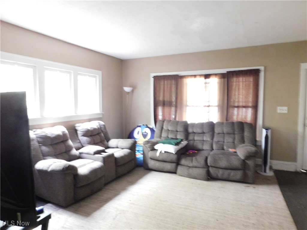 3175 E Derbyshire Drive Cleveland Heights OH 44118