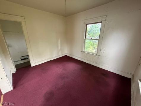 9415 Steinway Avenue Cleveland OH 44104