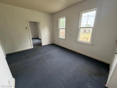 9415 Steinway Avenue Cleveland OH 44104