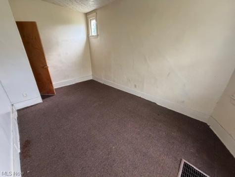 9415 Steinway Avenue Cleveland OH 44104