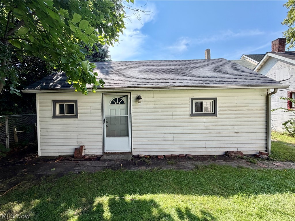 1015-1017 Auburn Avenue Cleveland OH 44113