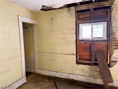 1015-1017 Auburn Avenue Cleveland OH 44113