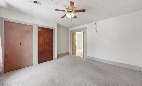 7107 Hague Avenue Cleveland OH 44102