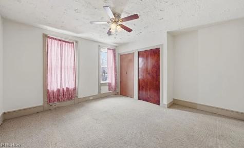 7107 Hague Avenue Cleveland OH 44102